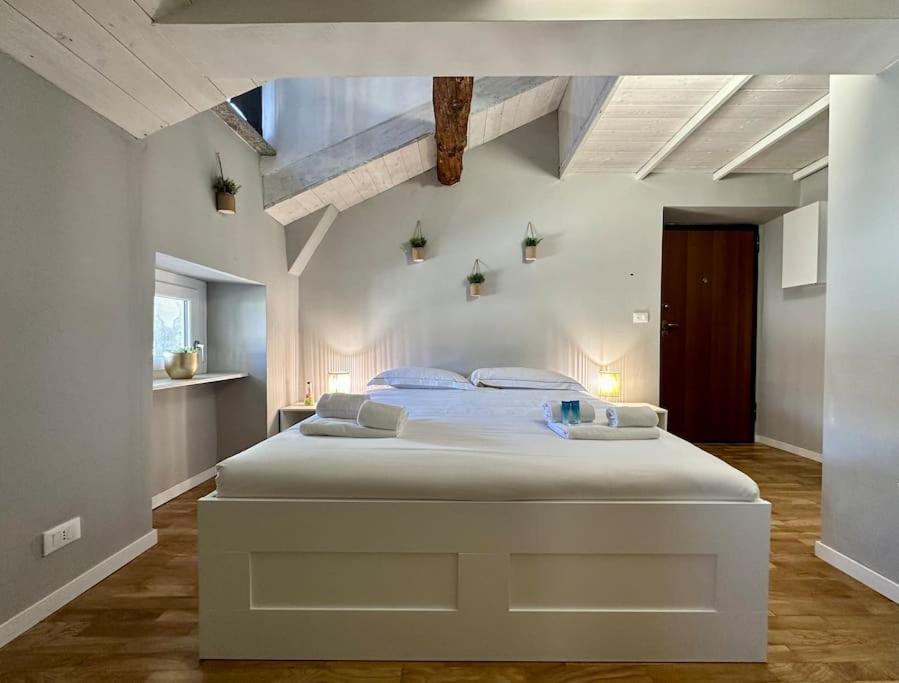 Romano Suite Торино Екстериор снимка